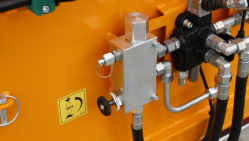 Štěpkovač na benzín s brzděným podvozkem LS 100/27 CB